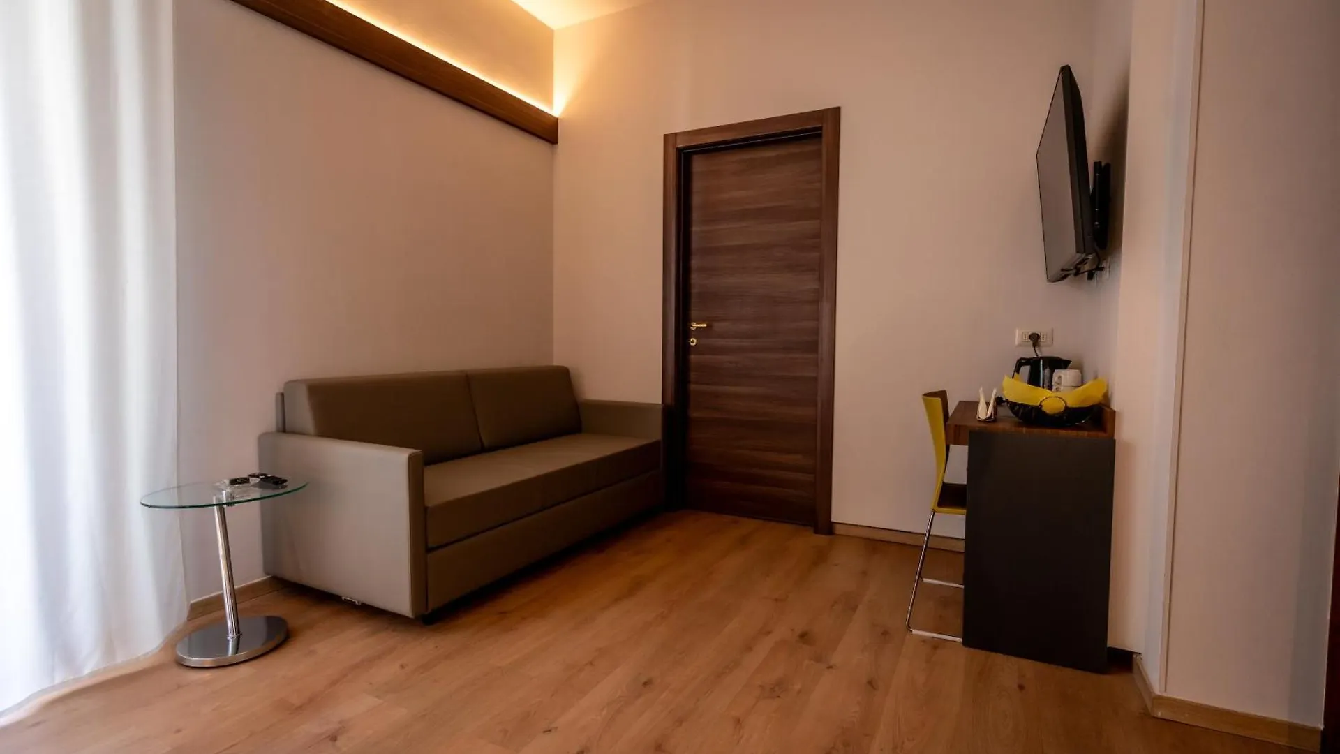 Residence Porta Al Prato Floransa
